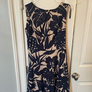 Dress Barn Hawaiian Designed Dress